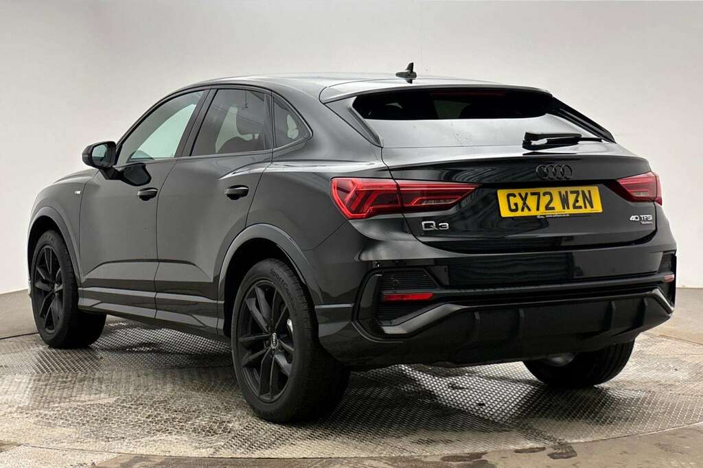 Audi Q3 40 Tfsi Quattro Black Edition S Tronic 2022 Black #3