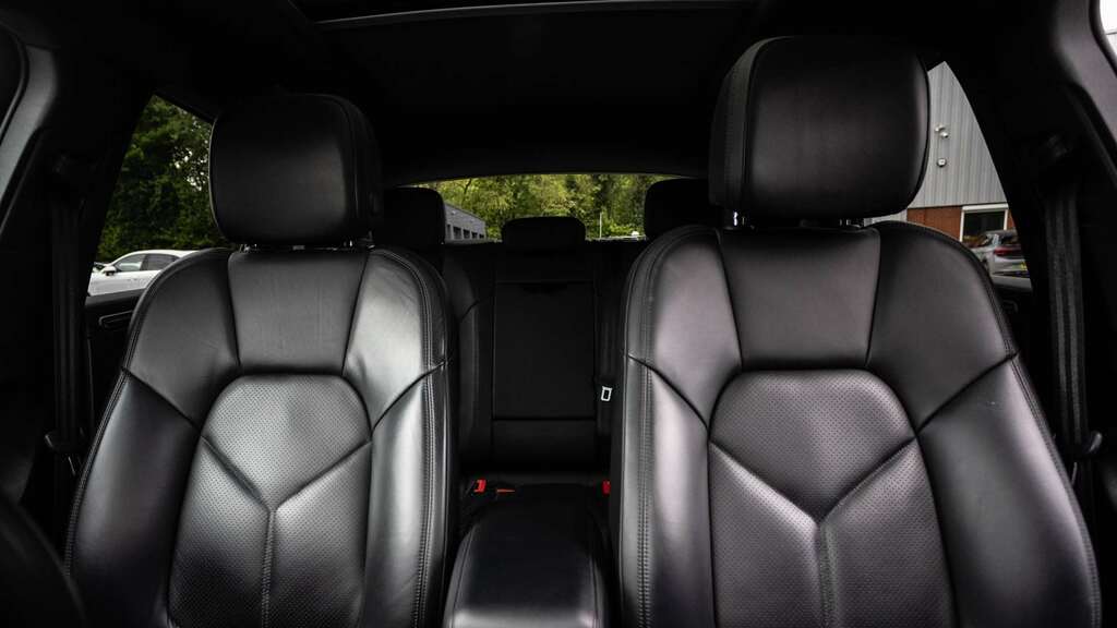 Porsche Macan Suv Pdk Black #15