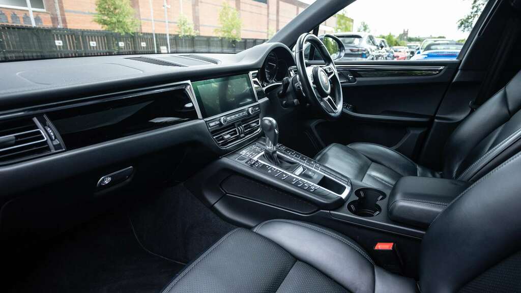Porsche Macan Suv Pdk Black #13