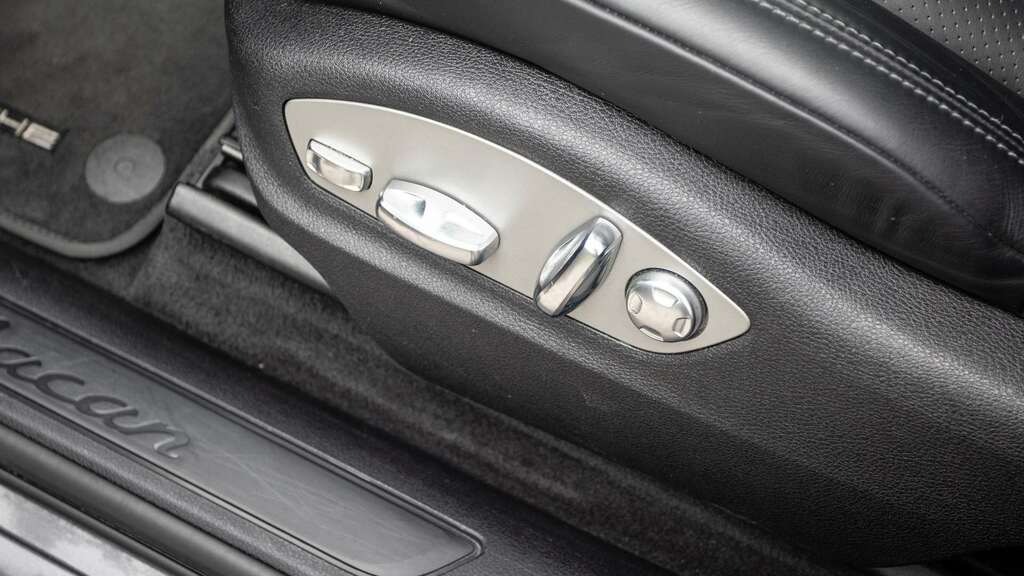 Porsche Macan Suv Pdk Black #33