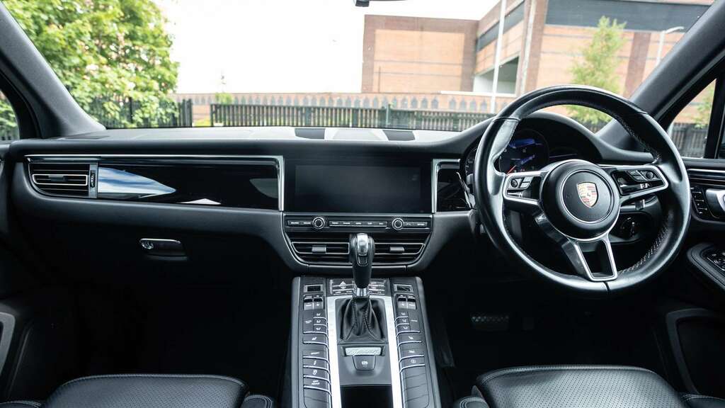 Porsche Macan Suv Pdk Black #14
