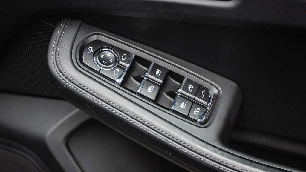 Porsche Macan Suv Pdk Black #28