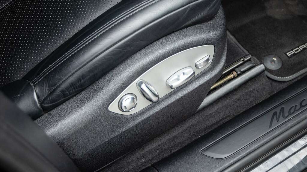 Porsche Macan Suv Pdk Black #31