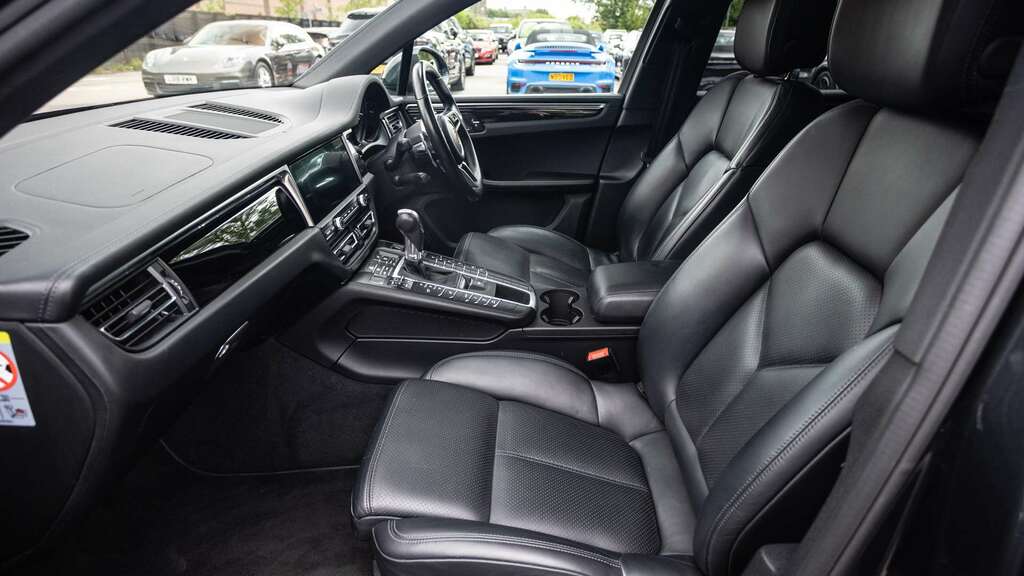 Porsche Macan Suv Pdk Black #12