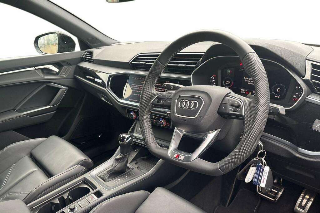 Audi Q3 35 Tfsi Black Edition S Tronic 20 Alloy 202 #6