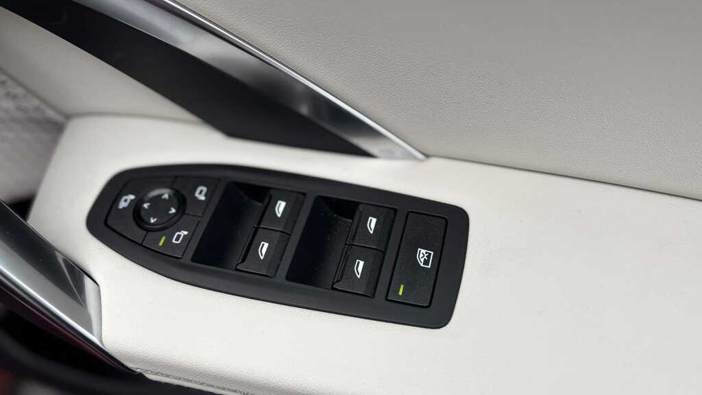BMW X1 M35i Xdrive Step Black #28