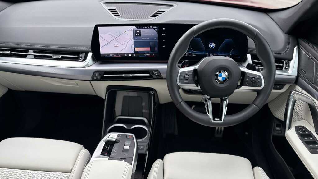 BMW X1 M35i Xdrive Step Black #19