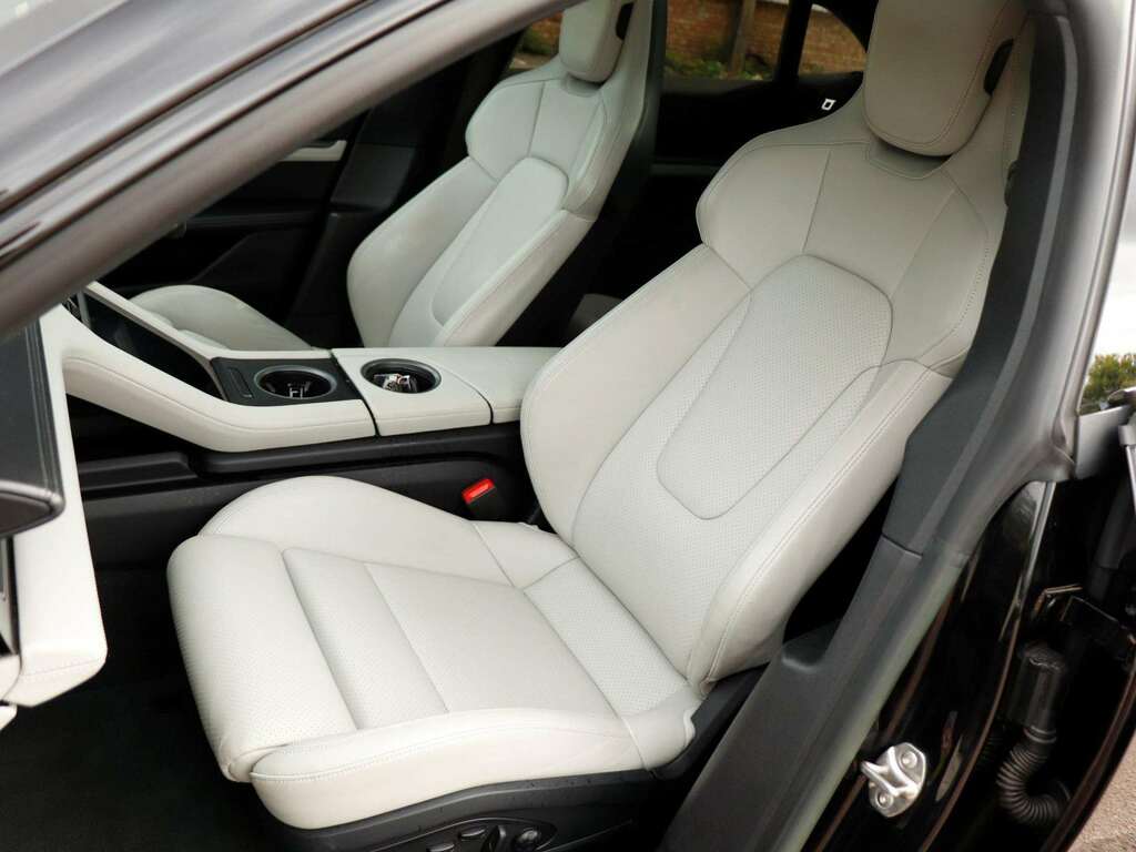 Porsche Taycan Suv  #24