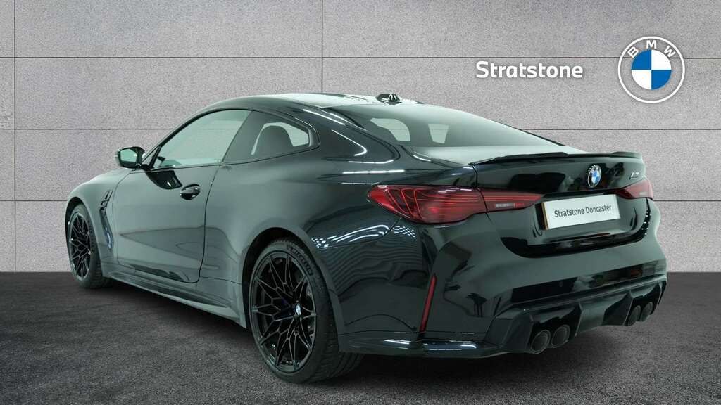 BMW M4 Xdrive 530 Competition M Step 2024 Black #4