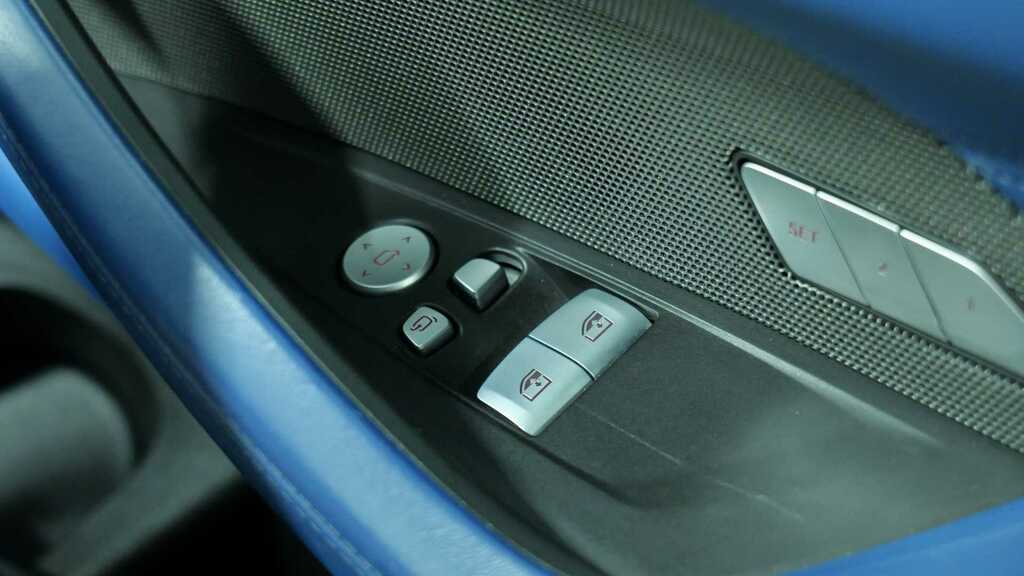 BMW M4 M4 Xdrive 530 Competition M Step Blue #18
