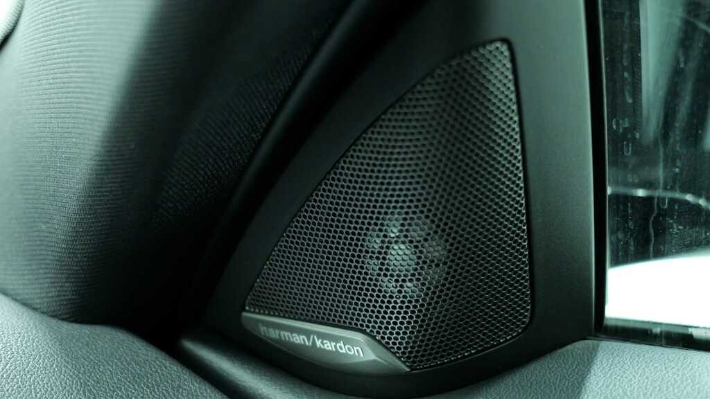 BMW M4 M4 Xdrive 530 Competition M Step Blue #31