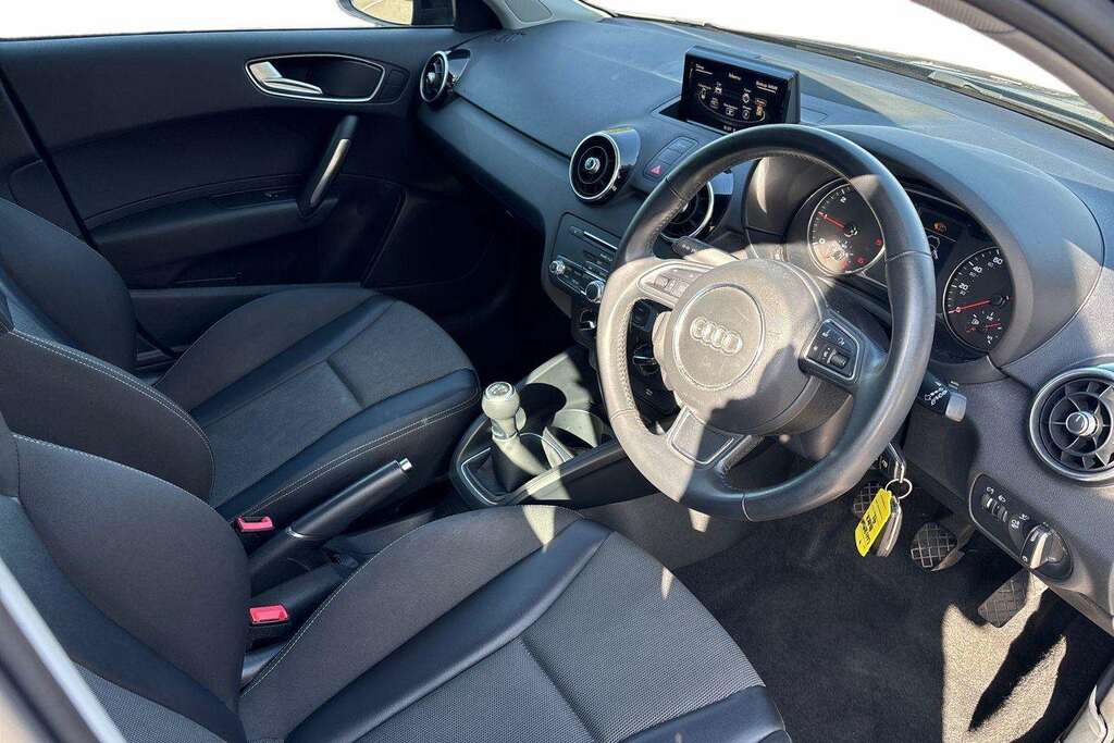 Audi A1 1.6 Tdi Sport Nav 2018 Black #6