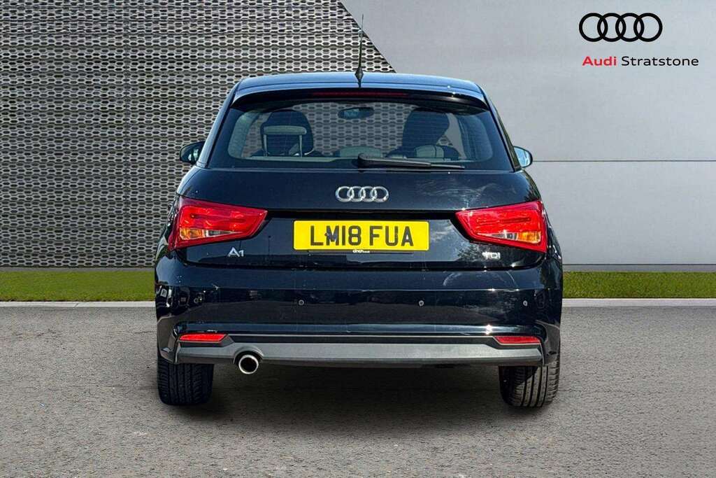 Audi A1 1.4 Tfsi 125 Black Edition Nav White #7