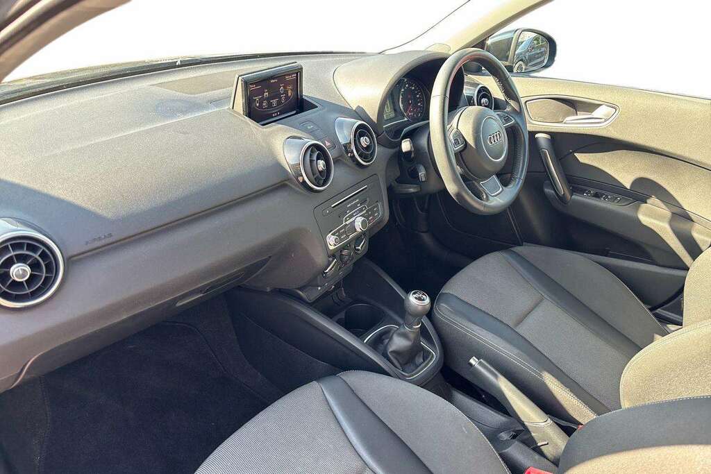 Audi A1 1.6 Tdi Sport Nav 2018 Black #2