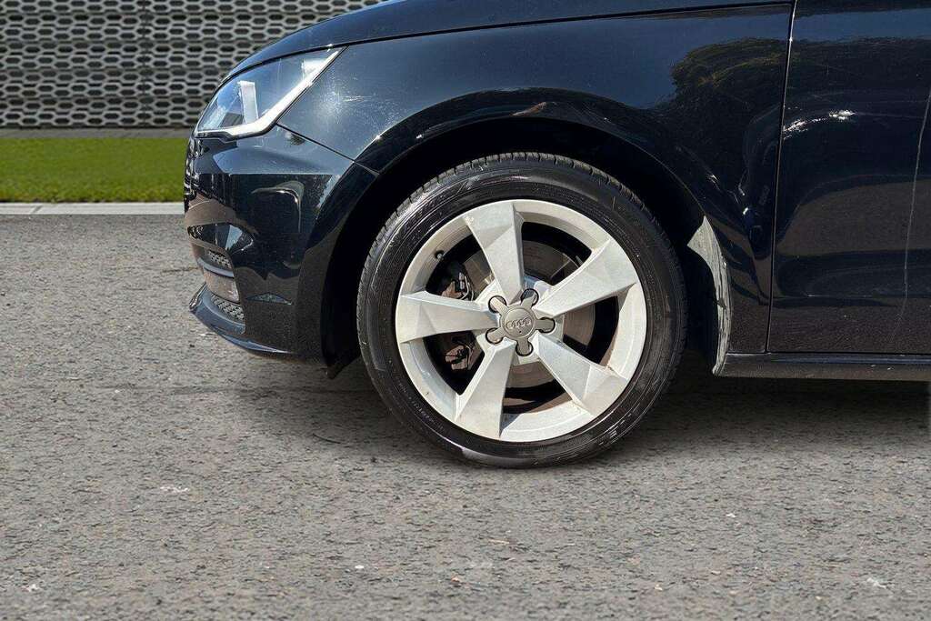 Audi A1 1.4 Tfsi 125 Black Edition Nav White #9