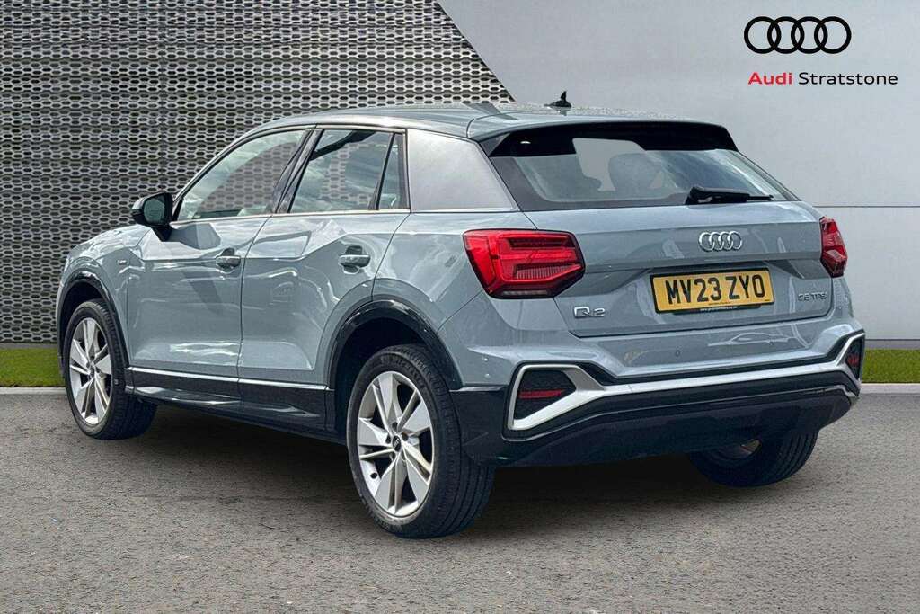 Audi Q2 35 Tfsi S Line S Tronic 2023 Grey #3