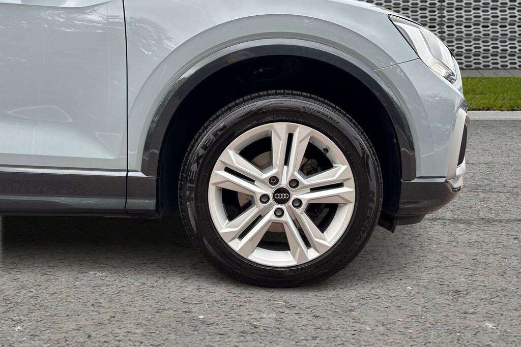 Audi Q2 35 Tfsi Sport S Tronic 2023 #5