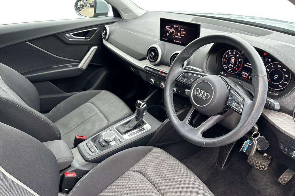 Audi Q2 35 Tfsi Sport S Tronic 2023 #6