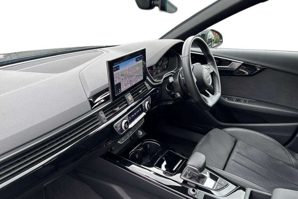 Audi A4 35 Tfsi Black Edition S Tronic 2022 Black #2
