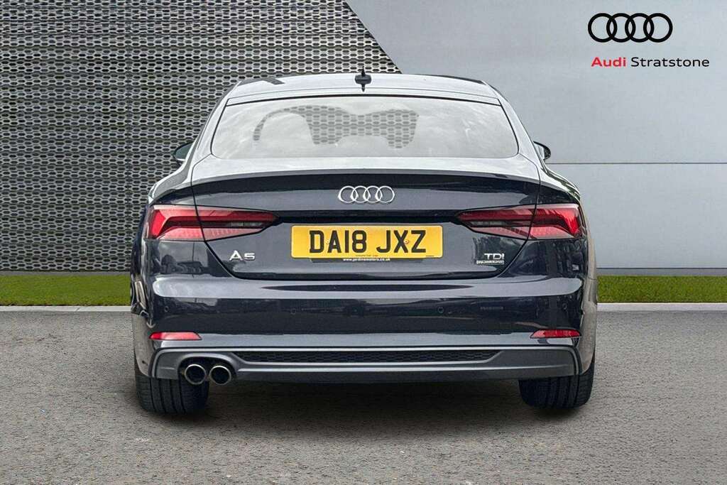 Audi A5 2.0 Tdi Ultra Sport Black #7