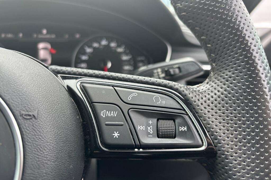 Audi A5 2.0 Tdi Ultra Sport Black #17