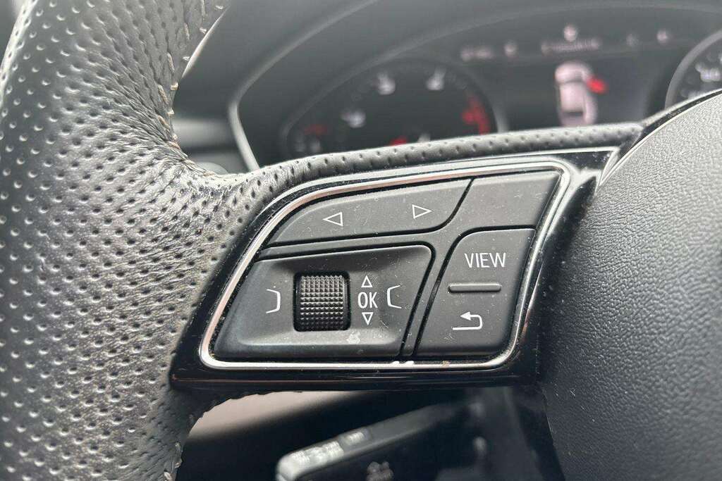 Audi A5 2.0 Tdi Ultra Sport Black #16