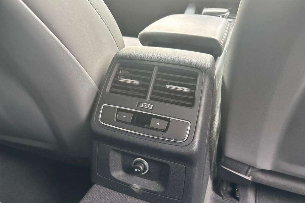 Audi A5 2.0 Tdi Ultra Sport Black #23
