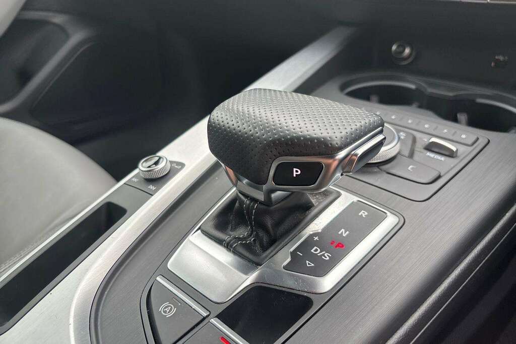 Audi A5 2.0 Tdi Ultra Sport Black #15