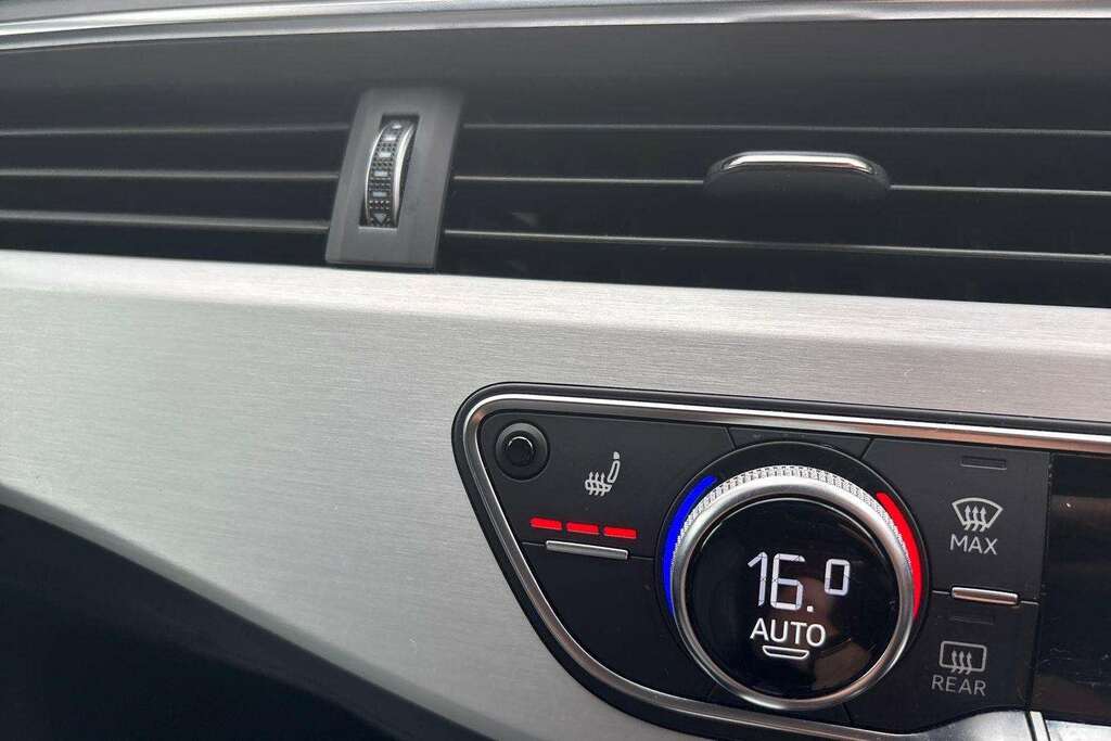 Audi A5 2.0 Tdi Ultra Sport Black #28