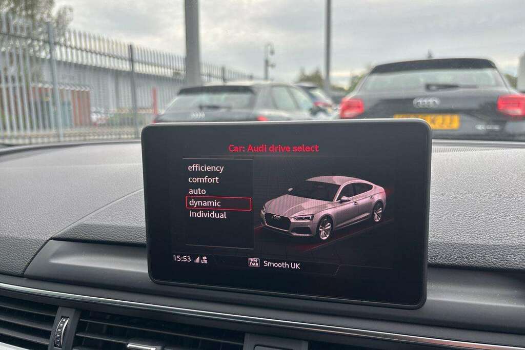 Audi A5 2.0 Tdi Ultra Sport Black #30