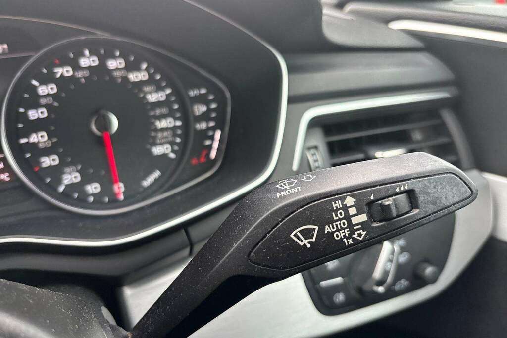 Audi A5 2.0 Tdi Ultra Sport Black #34