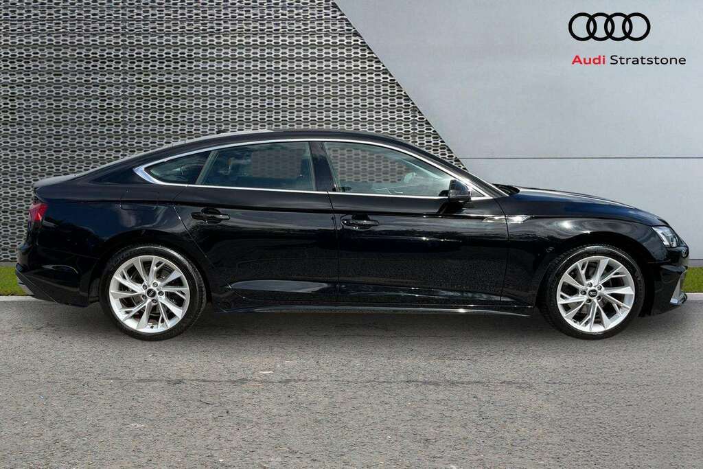 Audi A5 35 Tfsi Sport S Tronic 2024 Black #4