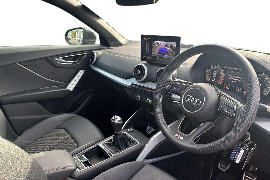 Audi Q2 30 Tfsi 116 S Line 2024 #6