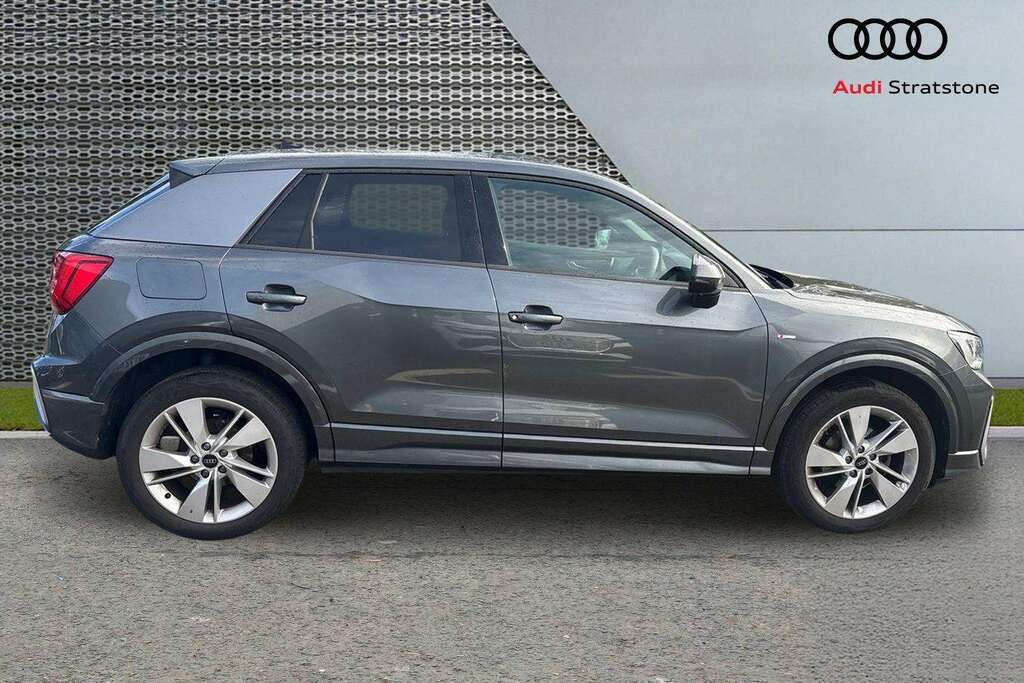 Audi Q2 30 Tfsi 116 S Line 2024 #4