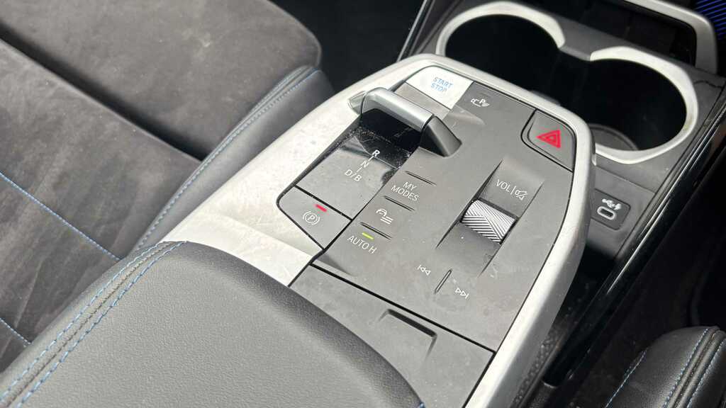 BMW iX1 Ix1 Edrive20 M Sport #8