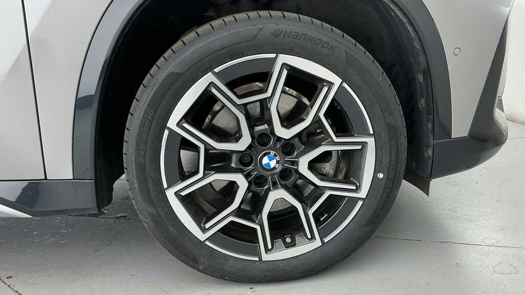 BMW X1 Sdrive 18D Xline Step Blue #14