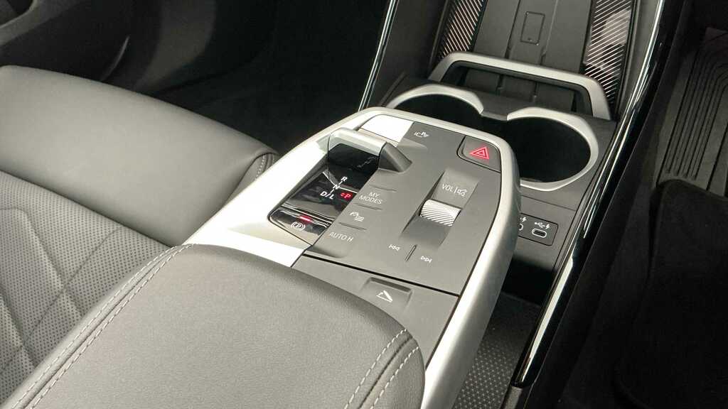 BMW X1 Sdrive 18D Xline Step Blue #10