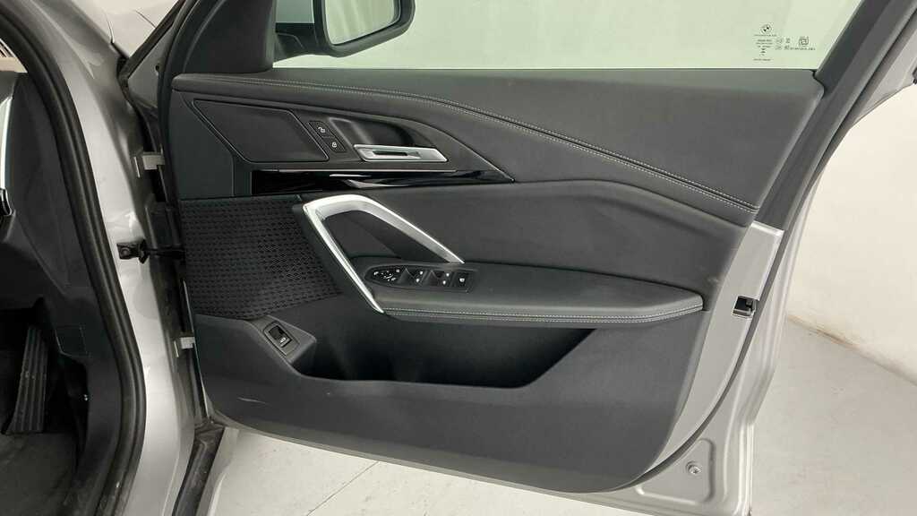 BMW X1 Sdrive 18D Xline Step Blue #17