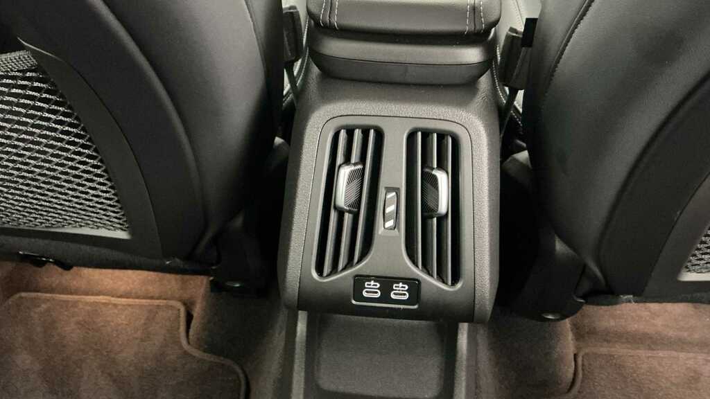 BMW X1 Sdrive 18D Xline Step Blue #36