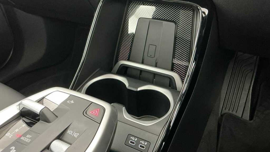 BMW X1 Sdrive 18D Xline Step Blue #33