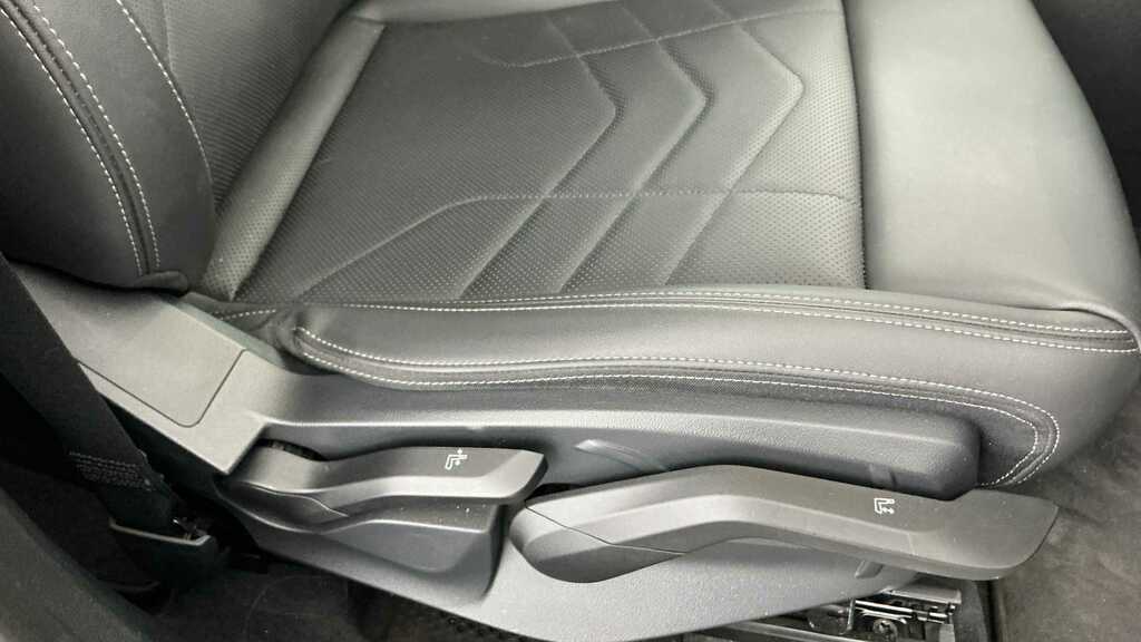 BMW X1 Sdrive 18D Xline Step Blue #19