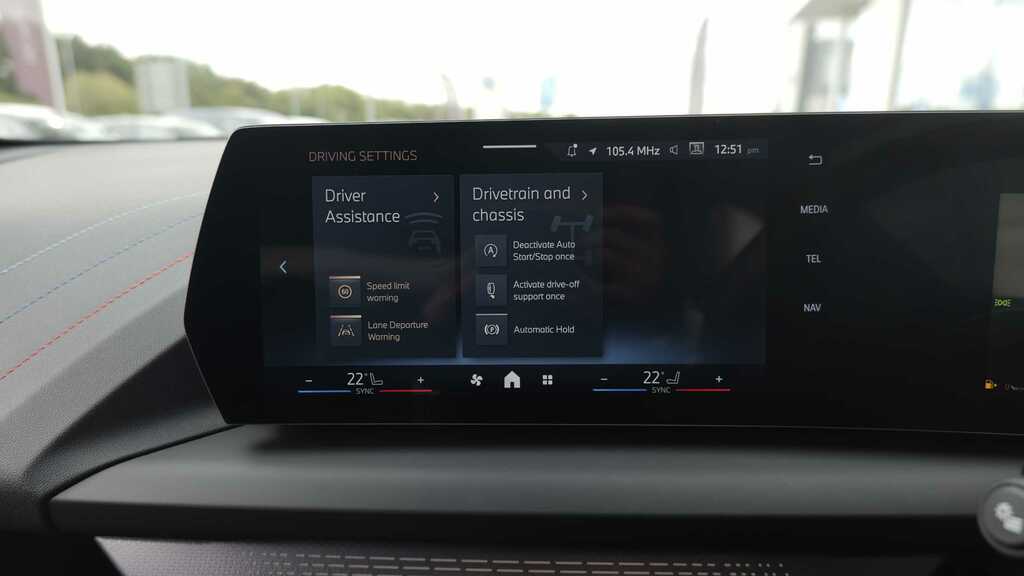 BMW 2 Series 220I Mht Luxury Dct White #37