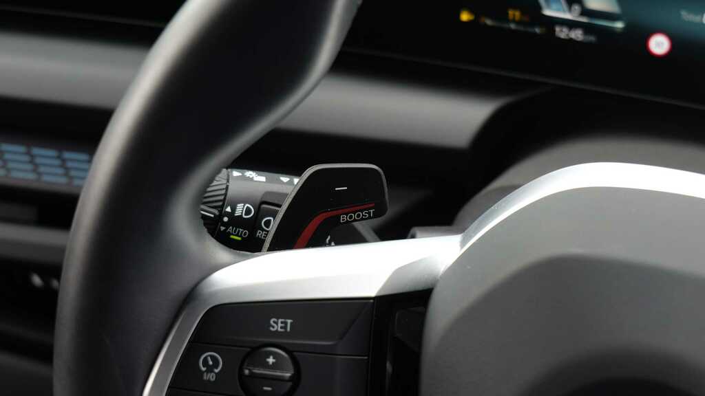 BMW 2 Series 220I Mht Luxury Dct White #24