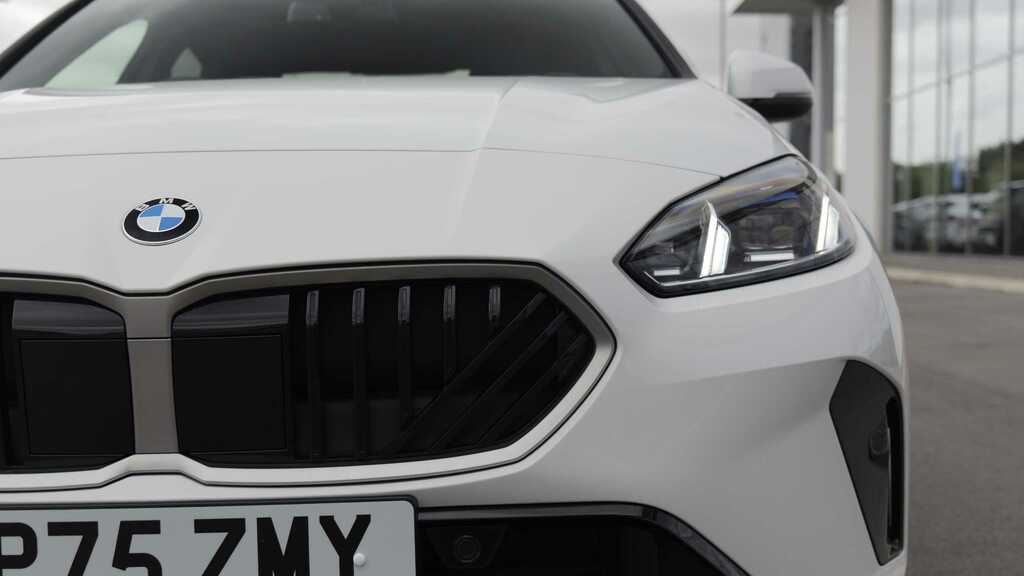 BMW 2 Series 220I Mht Luxury Dct White #9