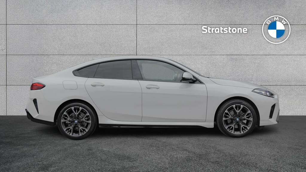 BMW 2 Series 220 M Sport Step 2025 White #3