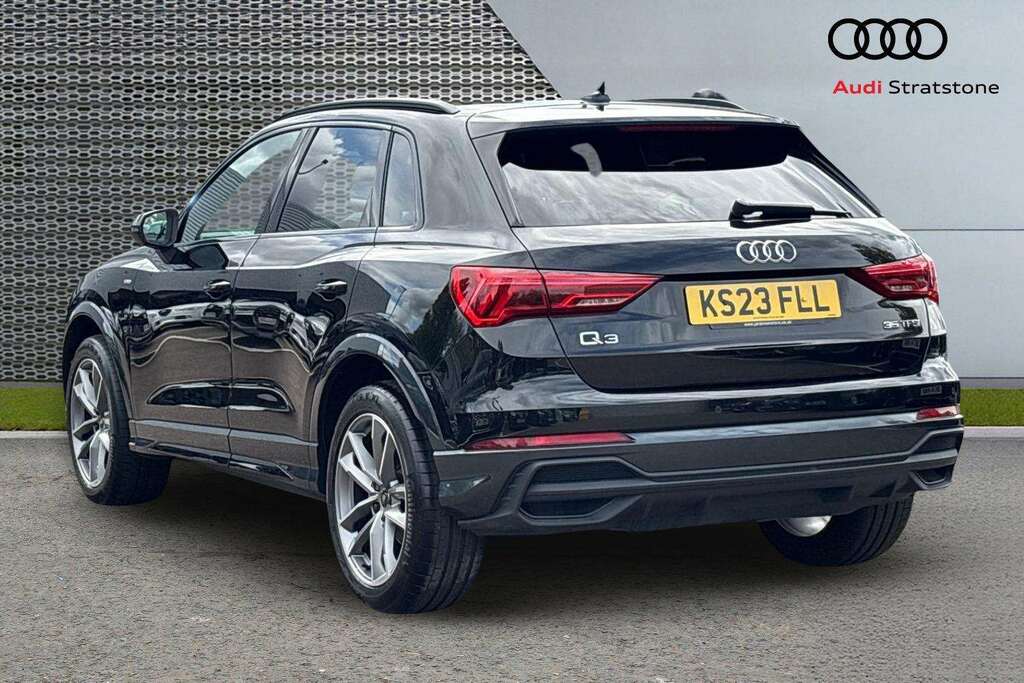 Audi Q3 35 Tfsi Black Edition S Tronic 2023 #3