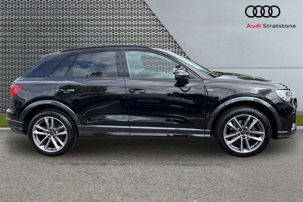 Audi Q3 35 Tfsi Black Edition S Tronic 2023 #4