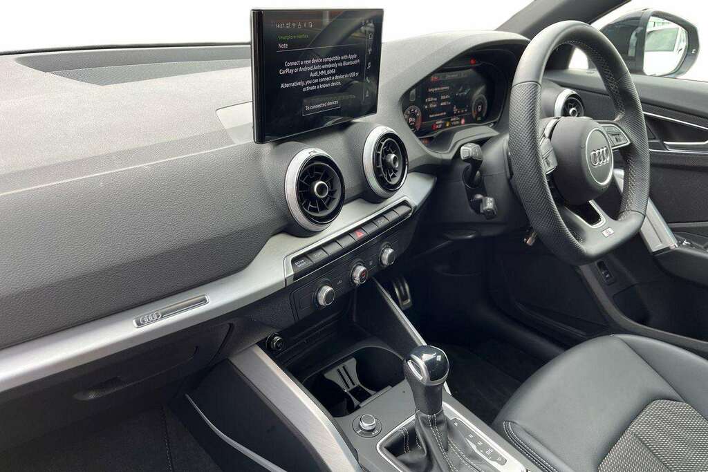 Audi Q2 35 Tfsi Black Edition S Tronic 2026 Grey #2