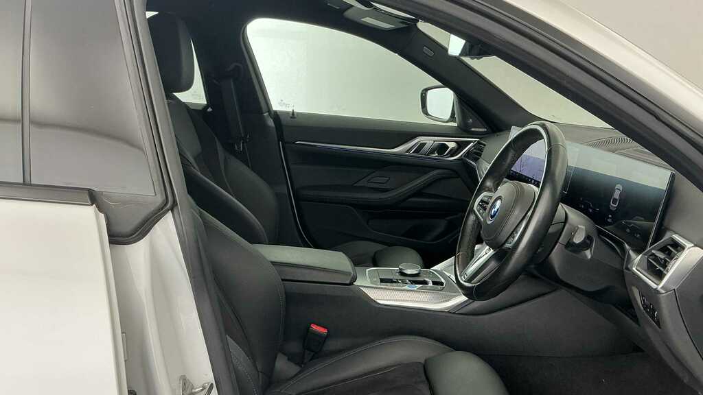 BMW i4 M50 83.9Kwh Blue #11