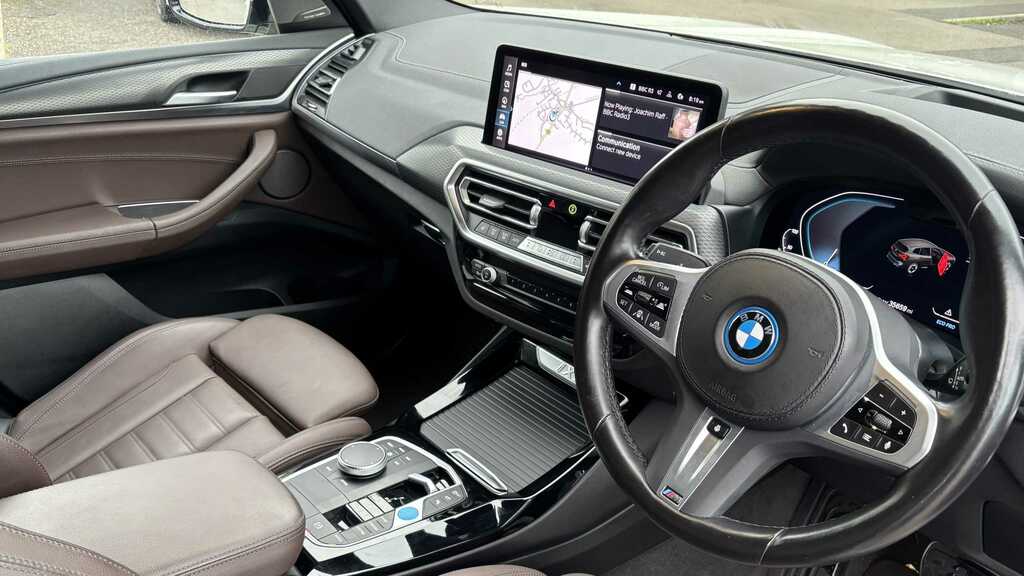 BMW iX3 210Kw M Sport Pro 80Kwh 2023 White #4